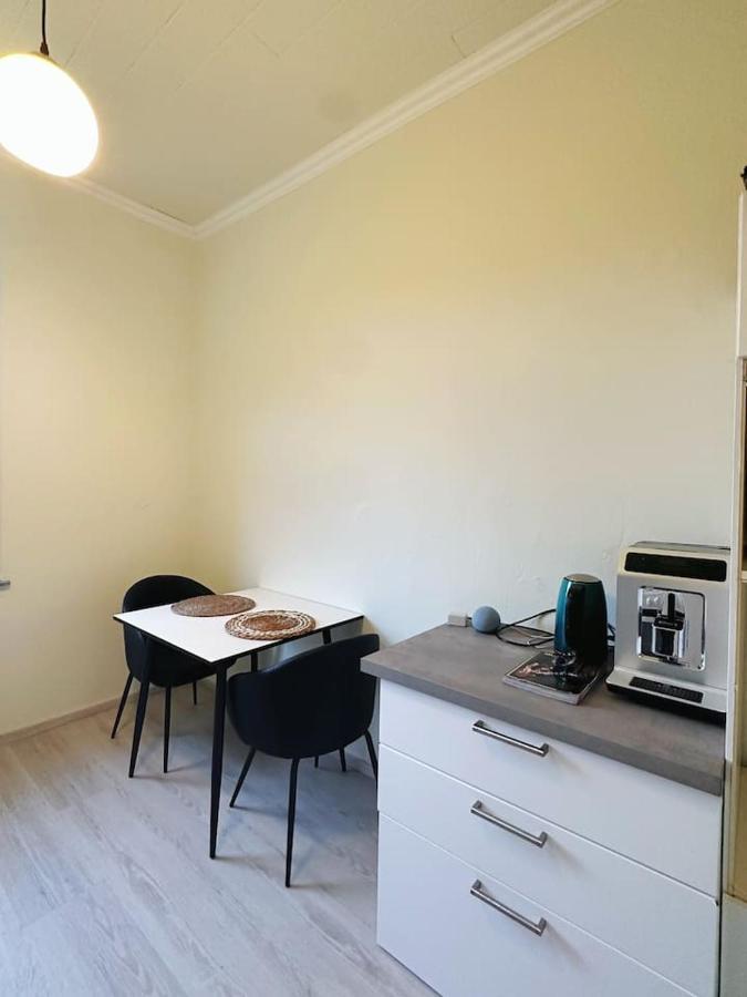 2 Schlafzimmer Waschenspuelmaschine Duisburg Exterior photo